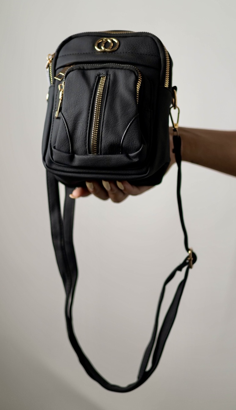 531237ee-1f60-44df-abd3-bc8d4f6d9ec9 PORTACELULAR NEGRO