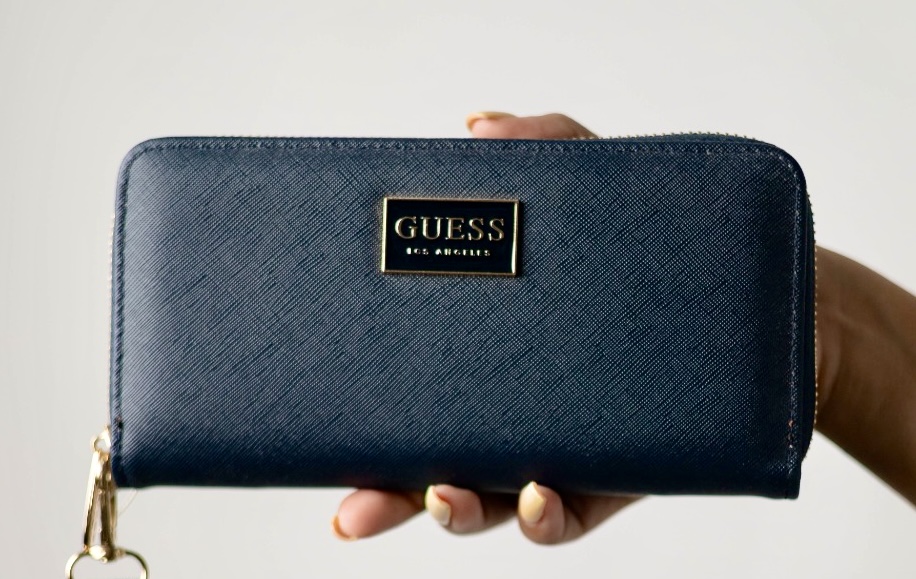 732031f6-7d78-4c0c-be9a-5686e334b8a3 CARTERA DAMA GUESS AZUL MEDIANA