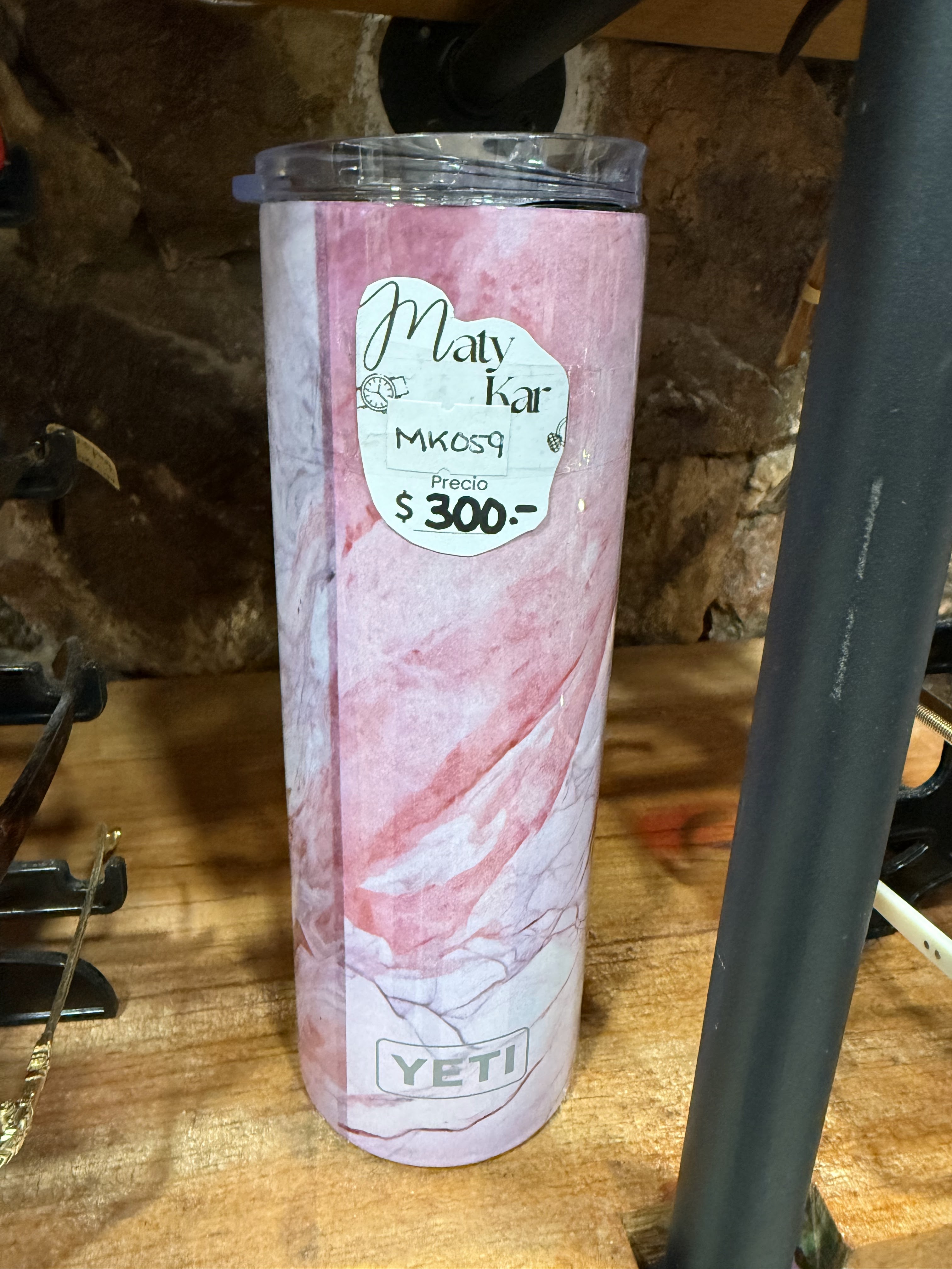 IMG_6736 VASO YETI ROSA CON BLANCO