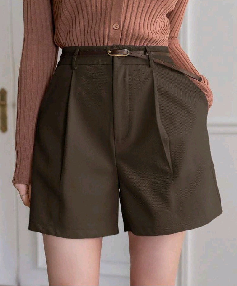 Screenshot_20250913_214643_SHEIN Shorts Marrón