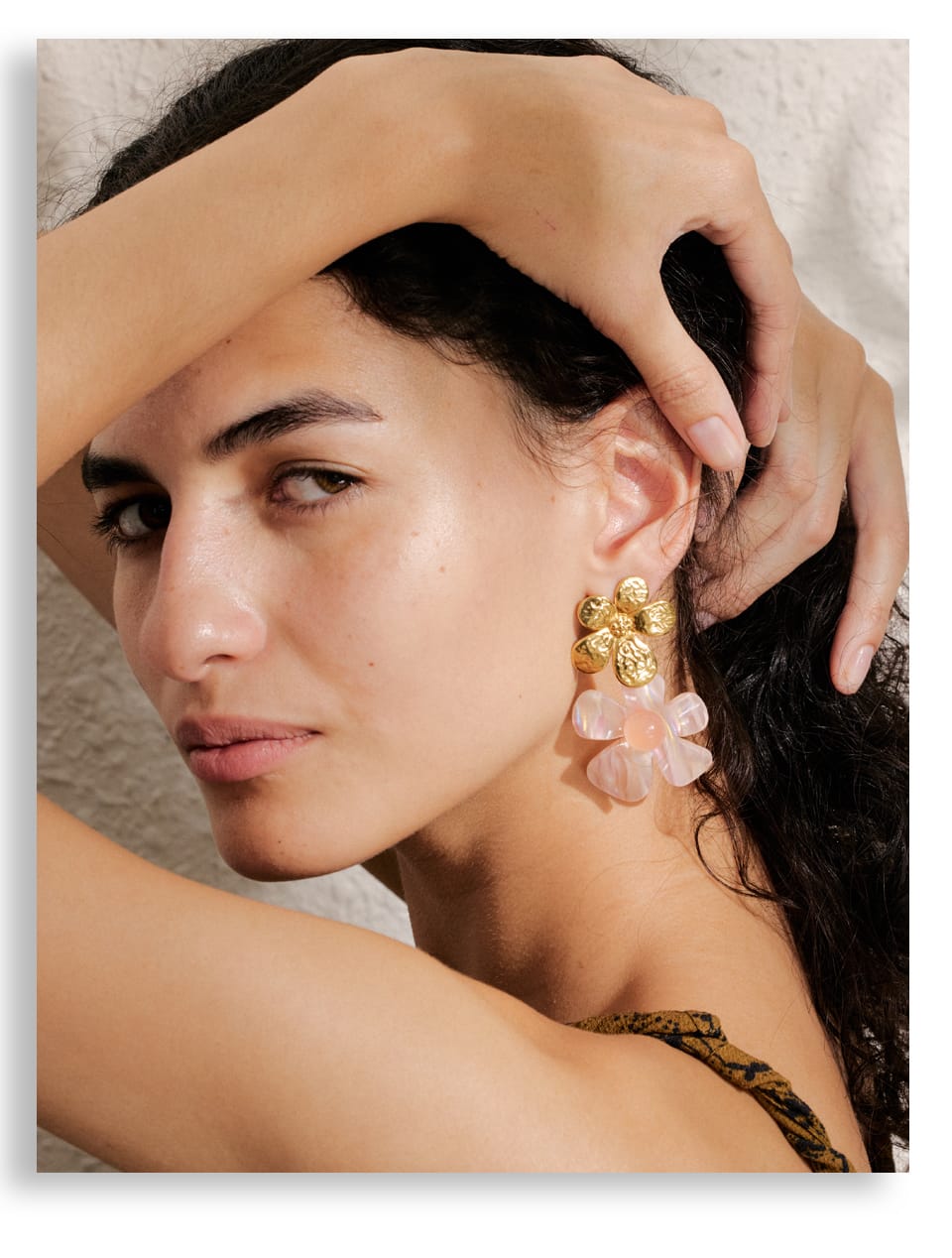 WhatsApp Image 2025-09-14 at 7.56.29 PM (1) ARETE FLOR ROSA