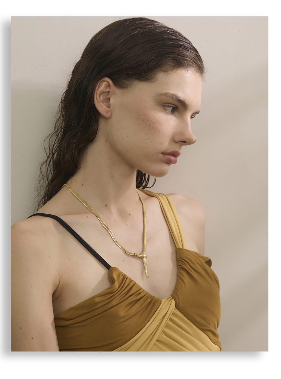 WhatsApp Image 2025-09-14 at 8.41.41 AM Collar ajustable serpiente dorada