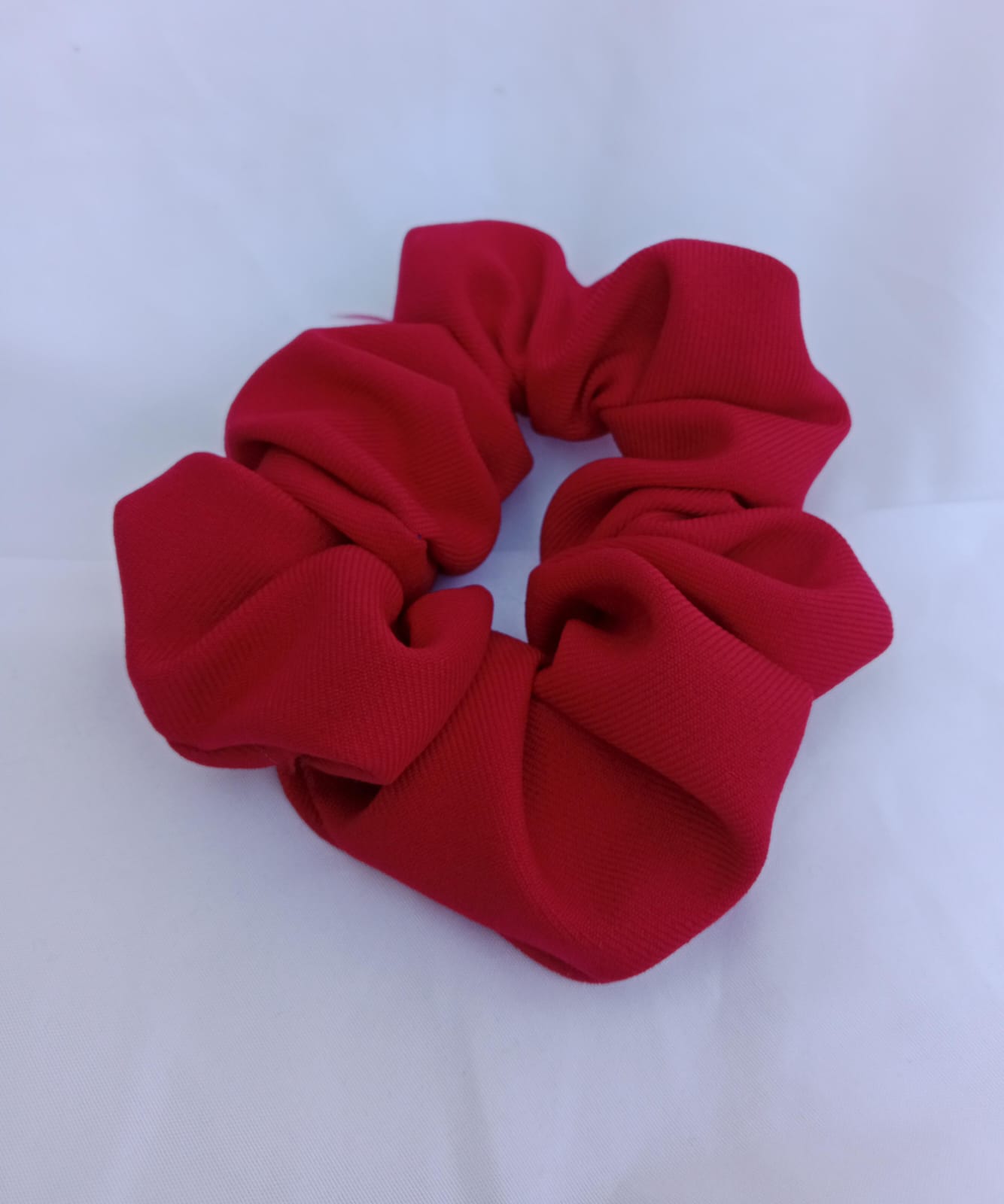 WhatsApp Image 2025-09-16 at 8.25.38 PM (1) SCRUNCHIE "VALENTINA"