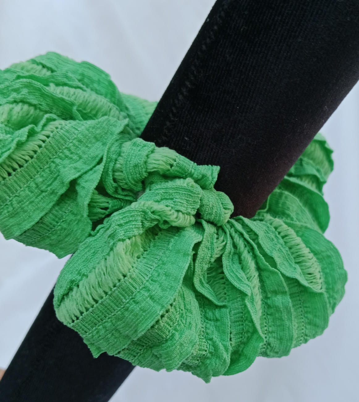 WhatsApp Image 2025-09-16 at 8.25.38 PM SRUNCHIE "LA ADELITA"