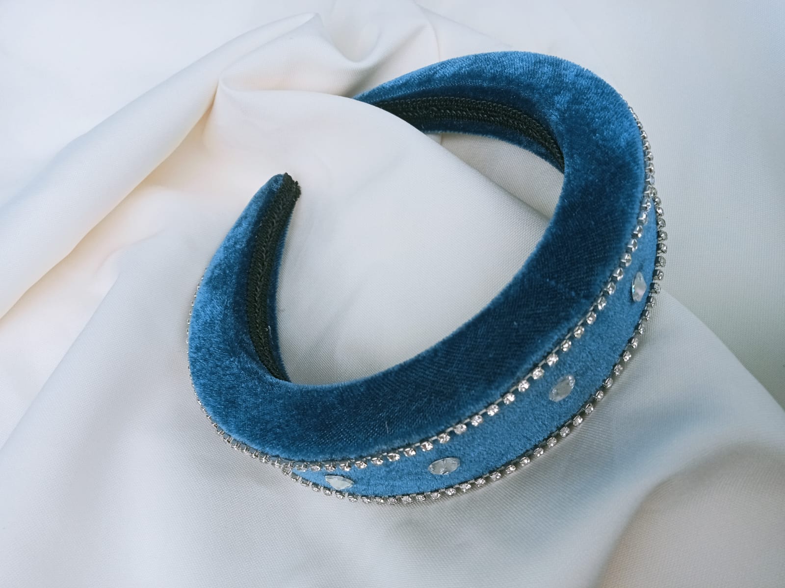 WhatsApp Image 2025-09-16 at 8.42.38 PM DIADEMA "PRINCESA"