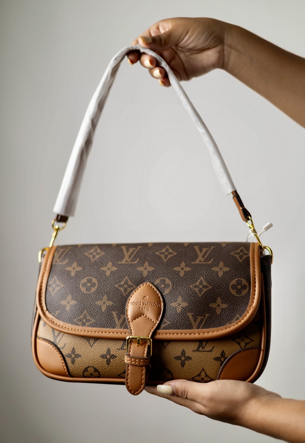 c2d91817-2872-4918-bb72-f041da657f11 BOLSA LUIS VUITON DOBLE CAFE VL/ESTRELLAS