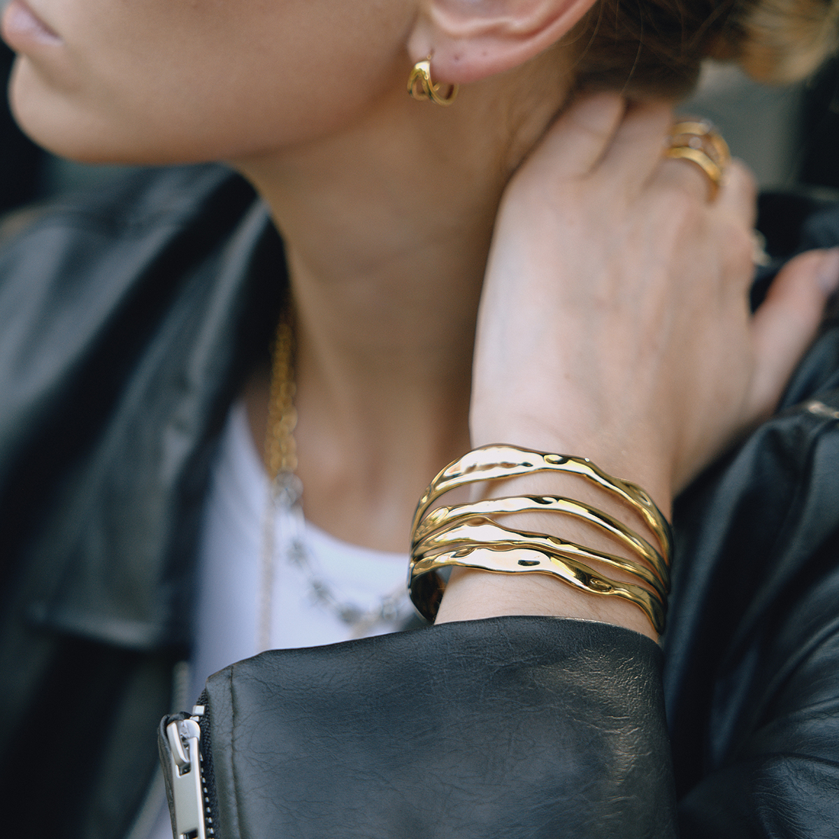 -1089787053-429785575 Brazalete minimalista de acero inoxidable