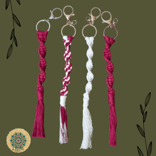 2 Llaveros Solira ✨