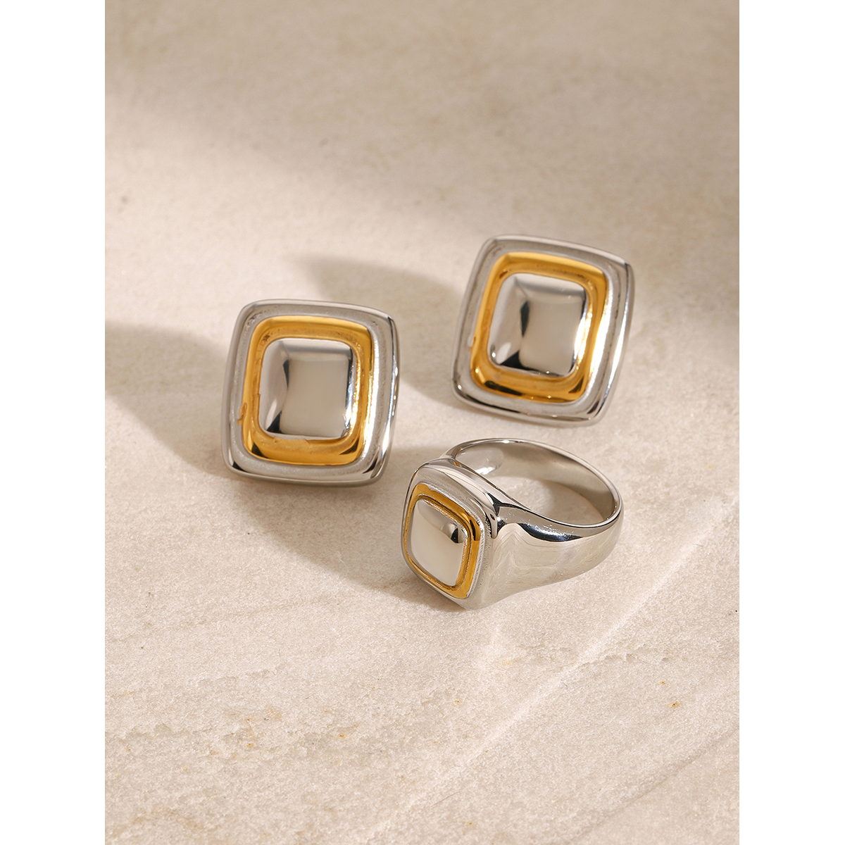 Juego de aretes y anillo #7 bicolor