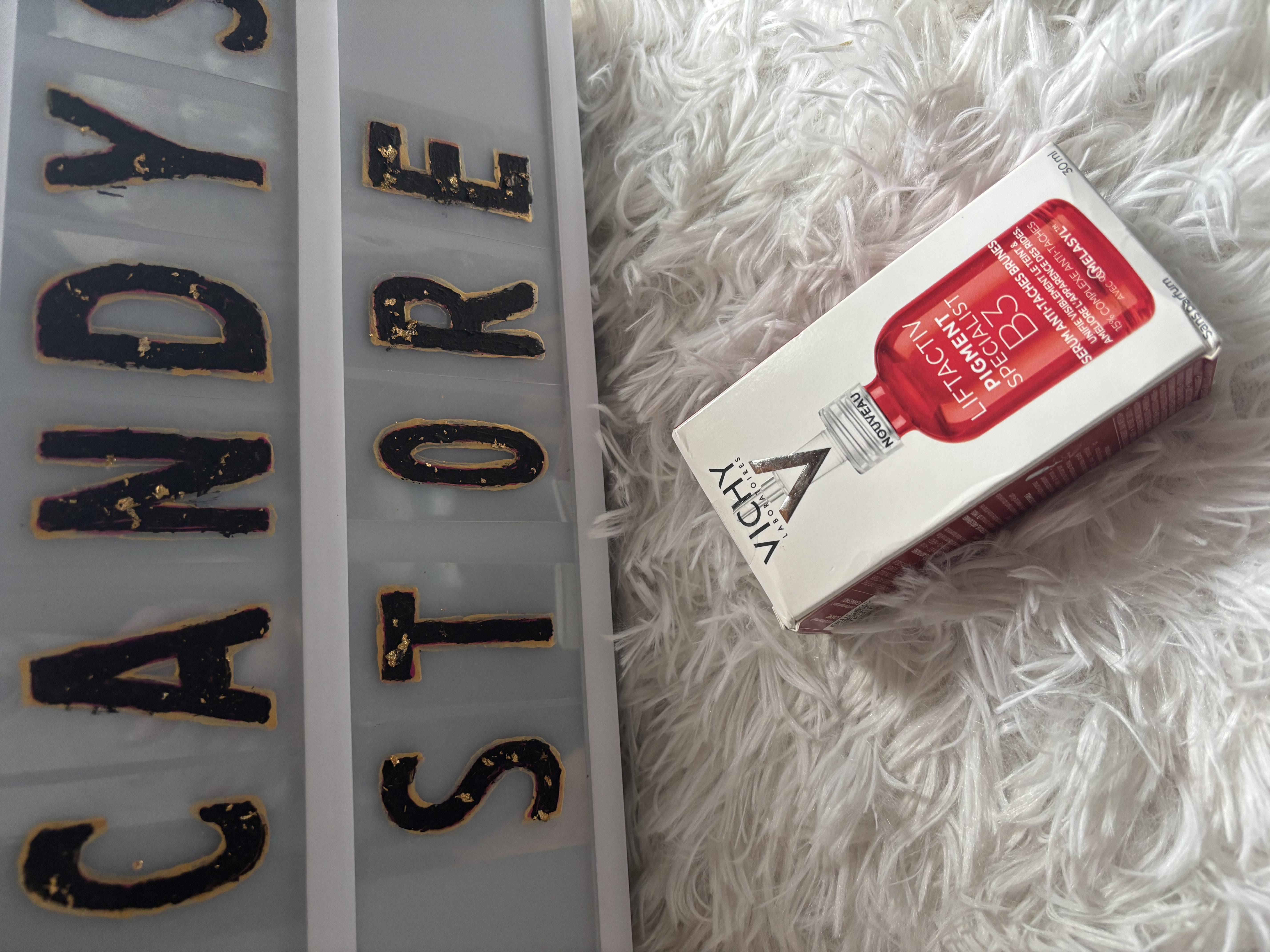 Sérum Antimanchas y Antiedad Liftactiv Pigment Specialist B3 de Vichy.