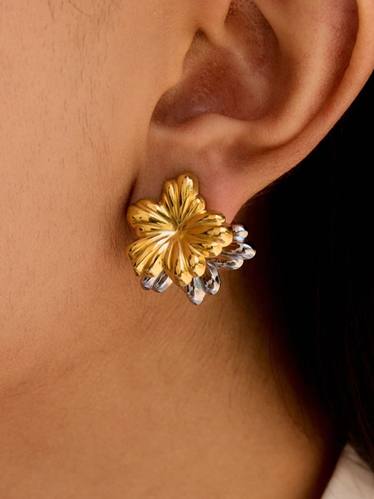 Aretes florecita bicolor