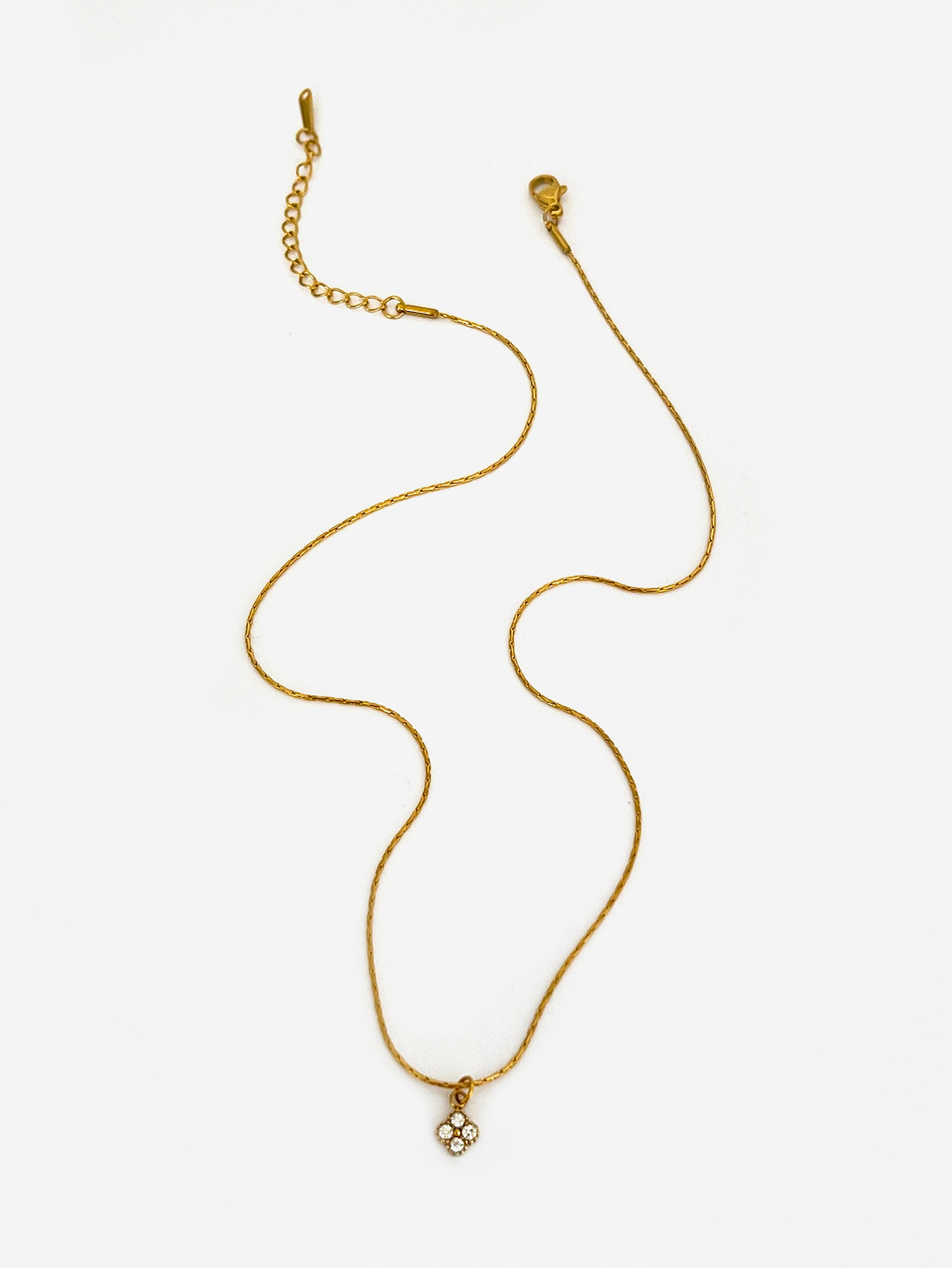 Collar trébol pequeño