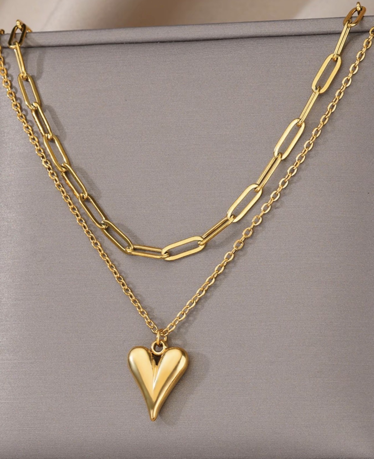 Collar Doble de Cadena y Corazón