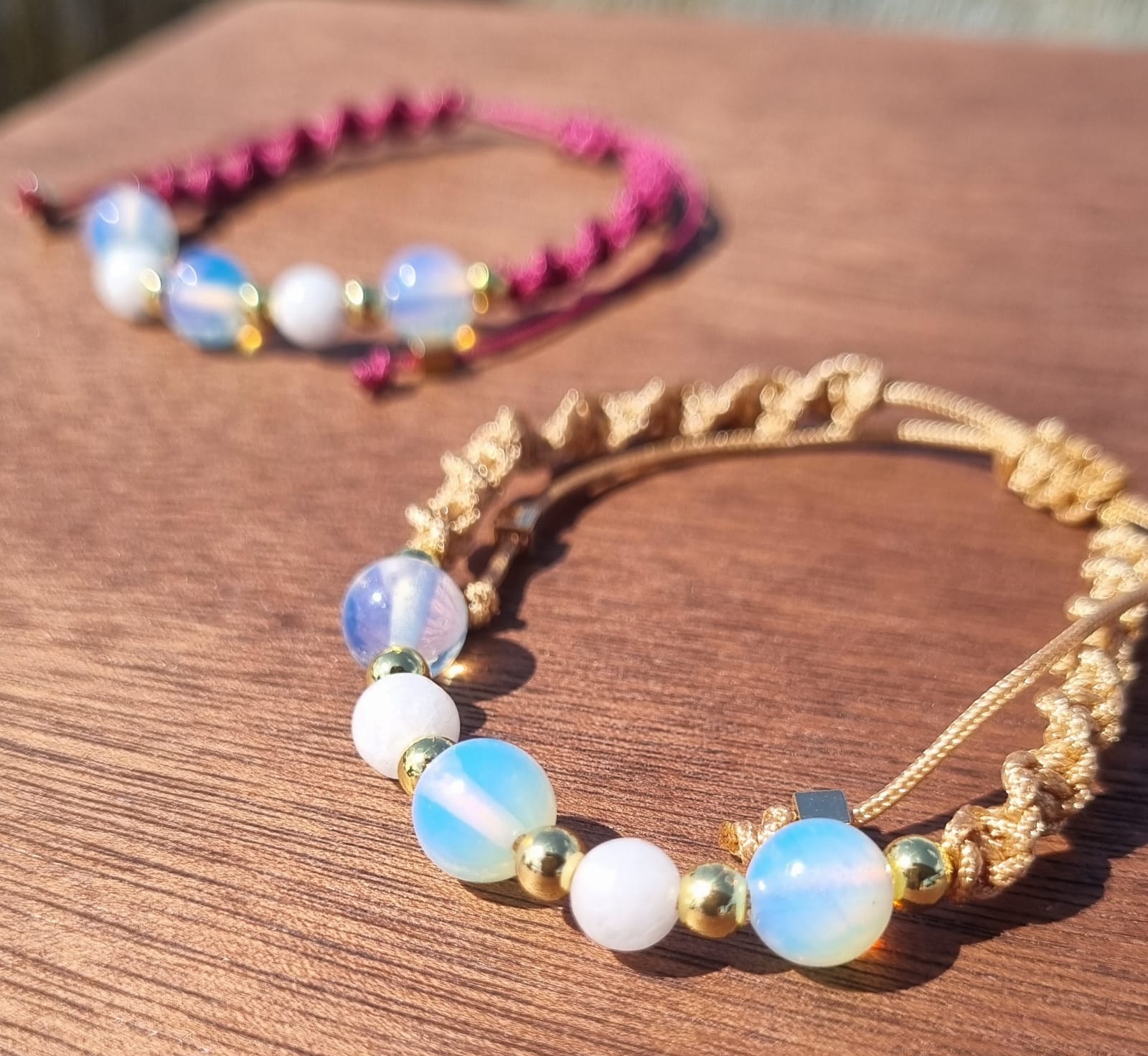 Imagen de WhatsApp 2025-12-23 a las 13.39.27_314f835f PULSERA MOONSTONE 🌙✨ CON NUDO MACRAME