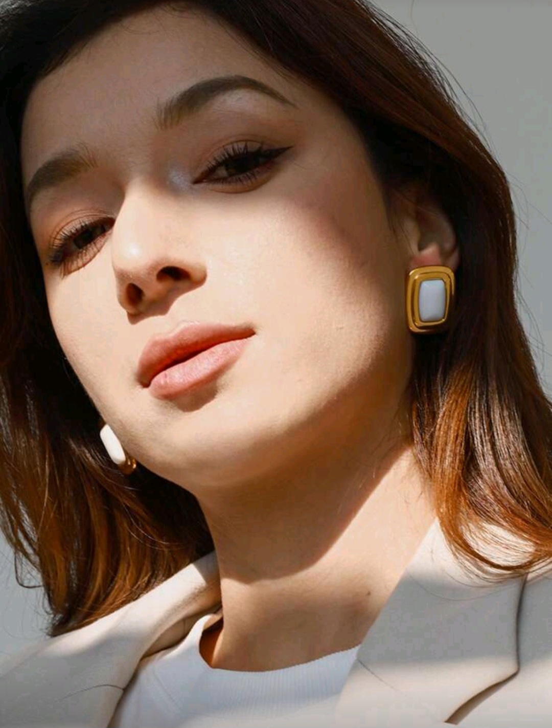 Aretes cuadro blanco