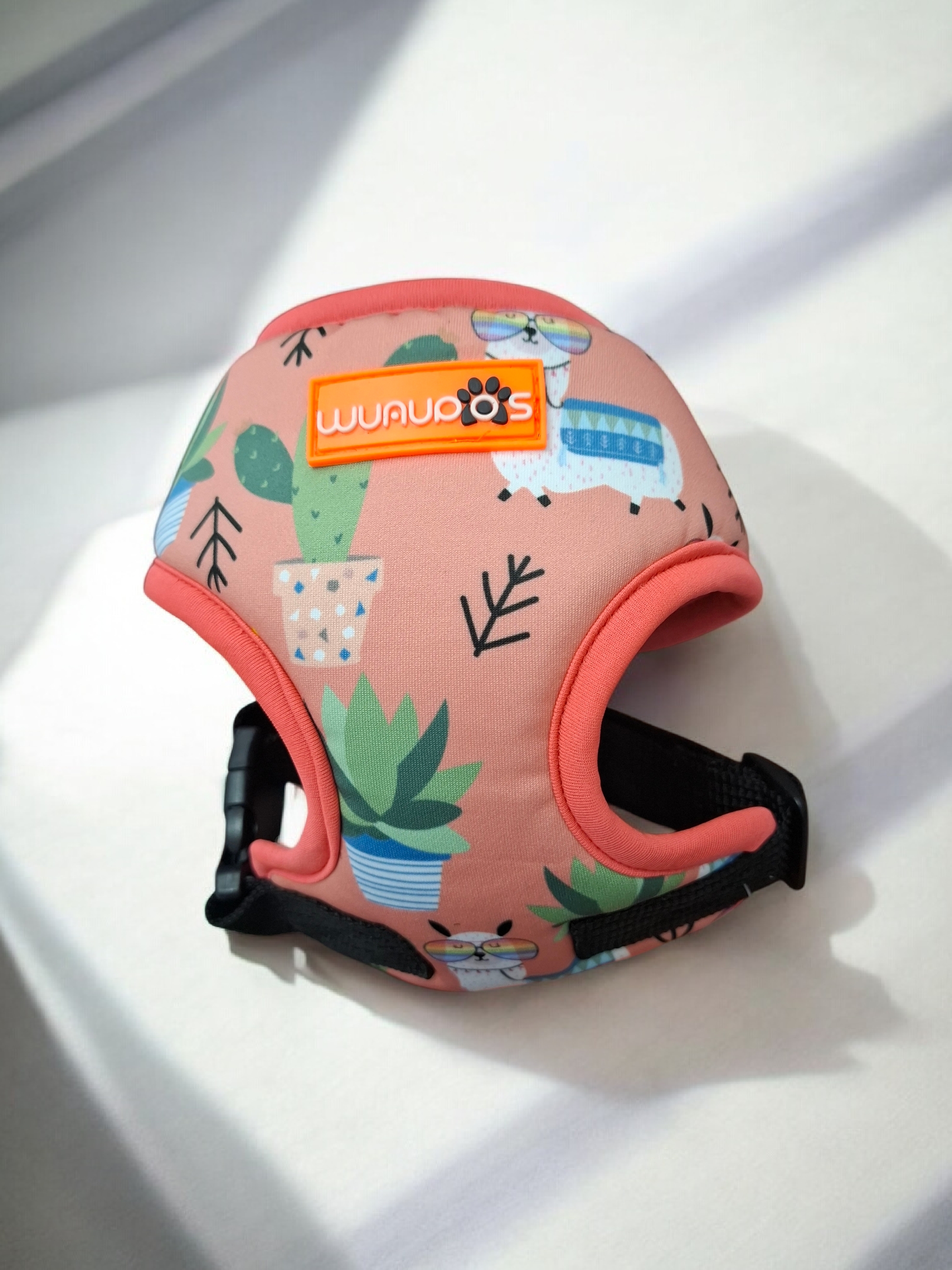 20260120_232600 Pechera para masccota estampado de llama