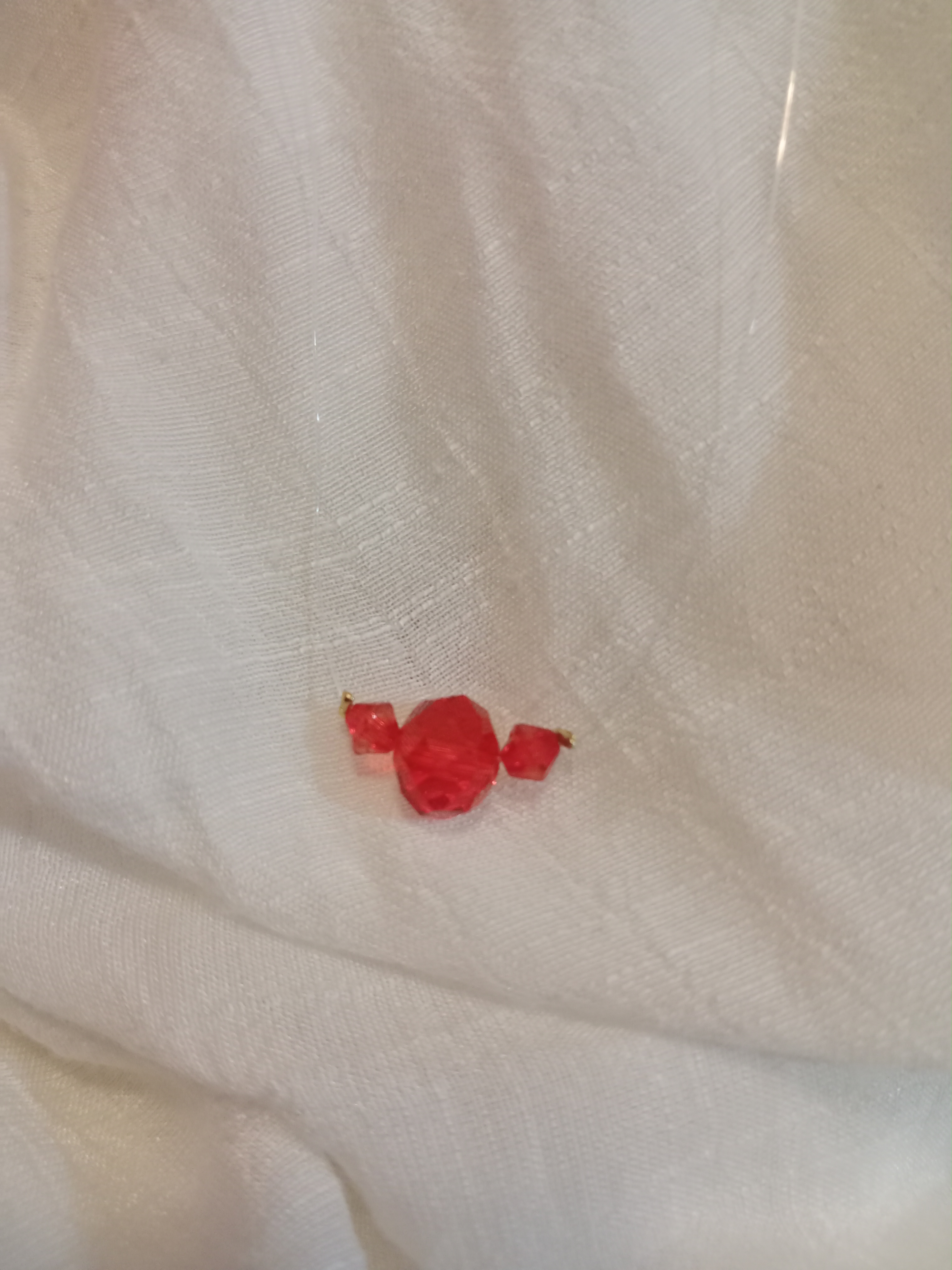 Collar flotante cristal rojo