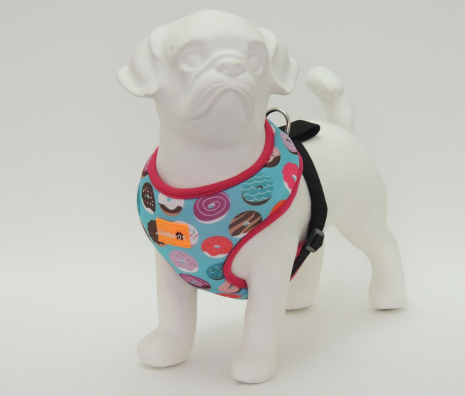 donas maniquí Pechera para mascota con estampado de donas color rosa
