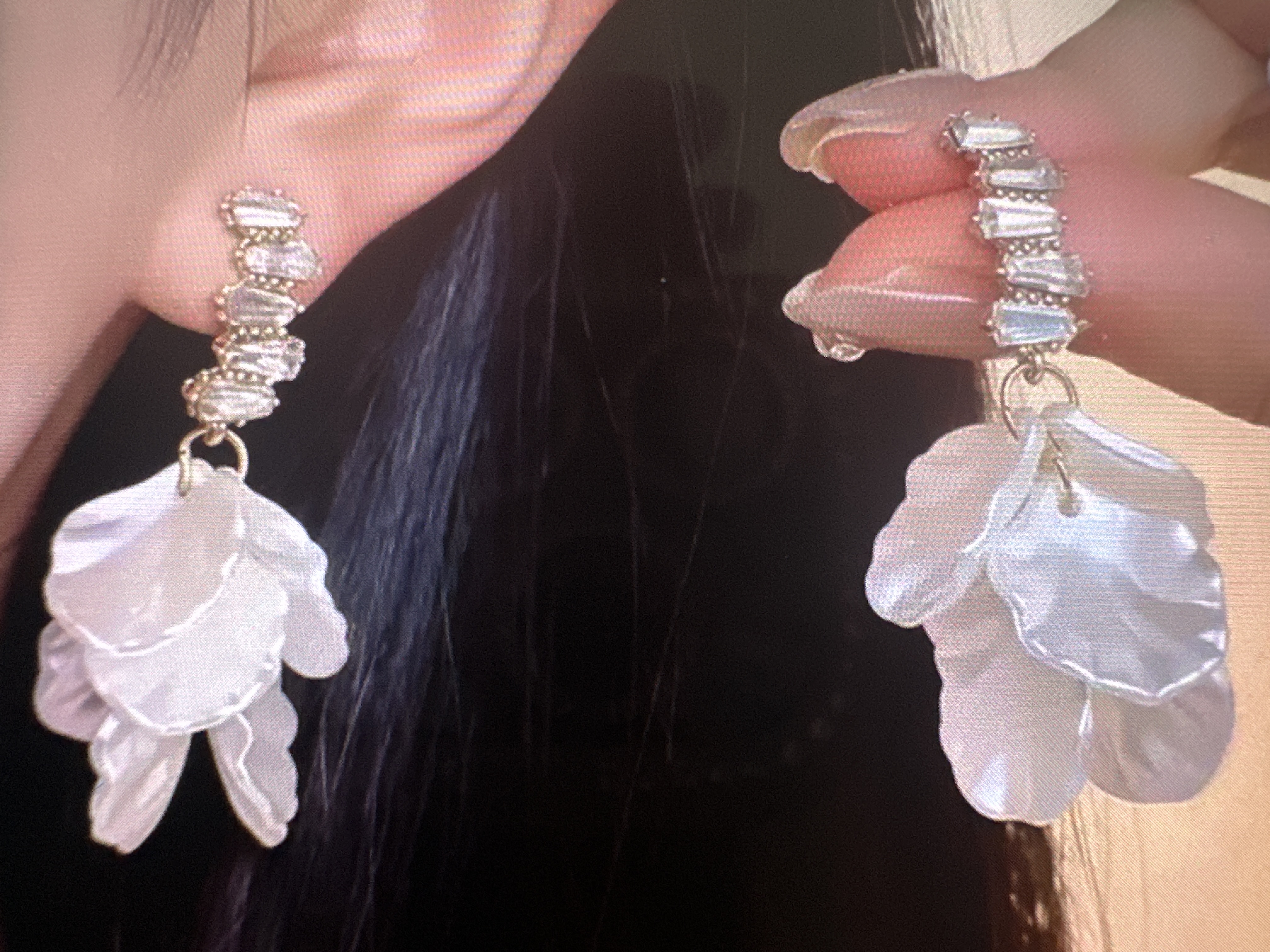 Aretes, Concha, Circonia, Perla, Mediano