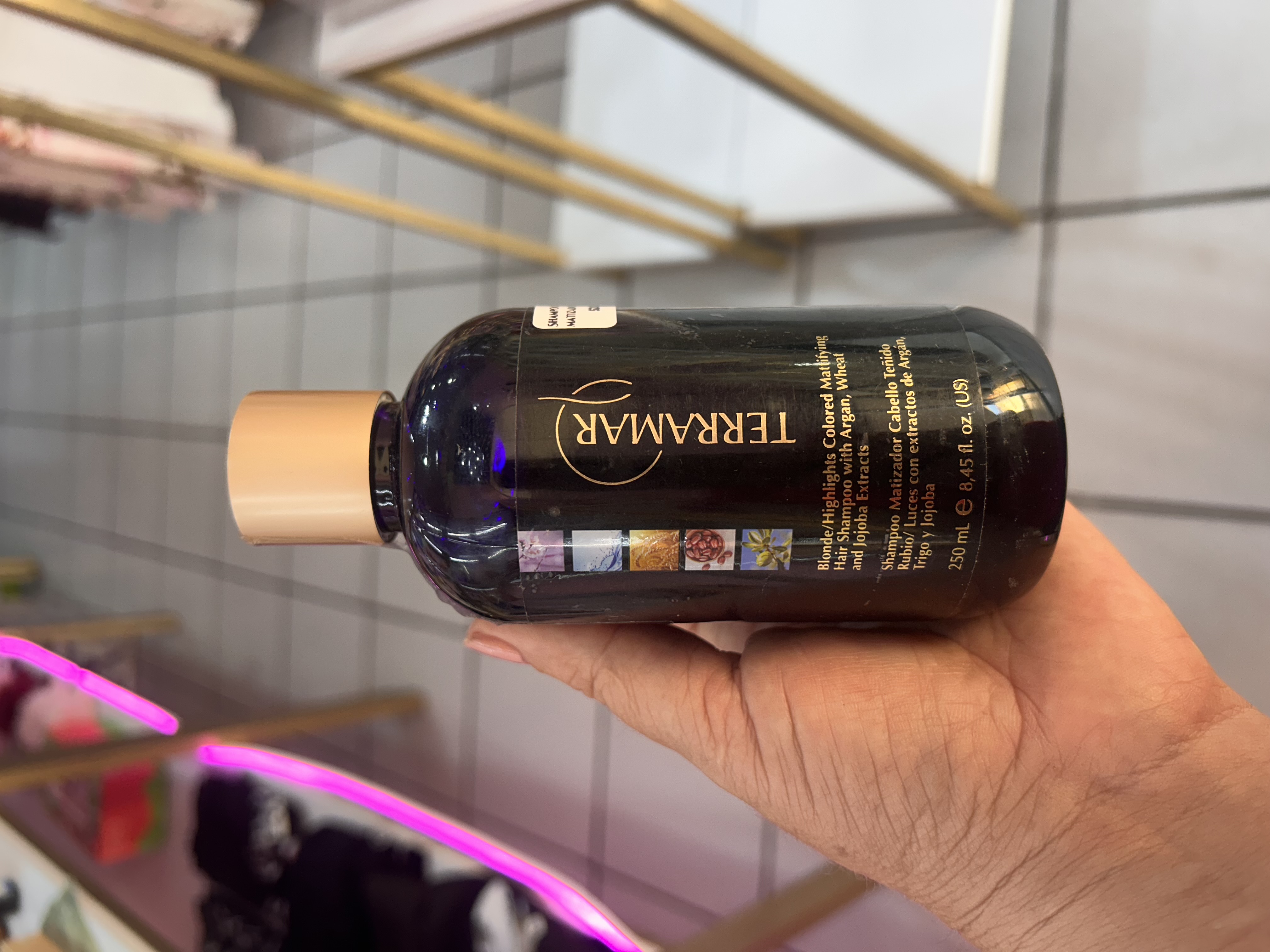 Shampoo matizador de canas y rubios