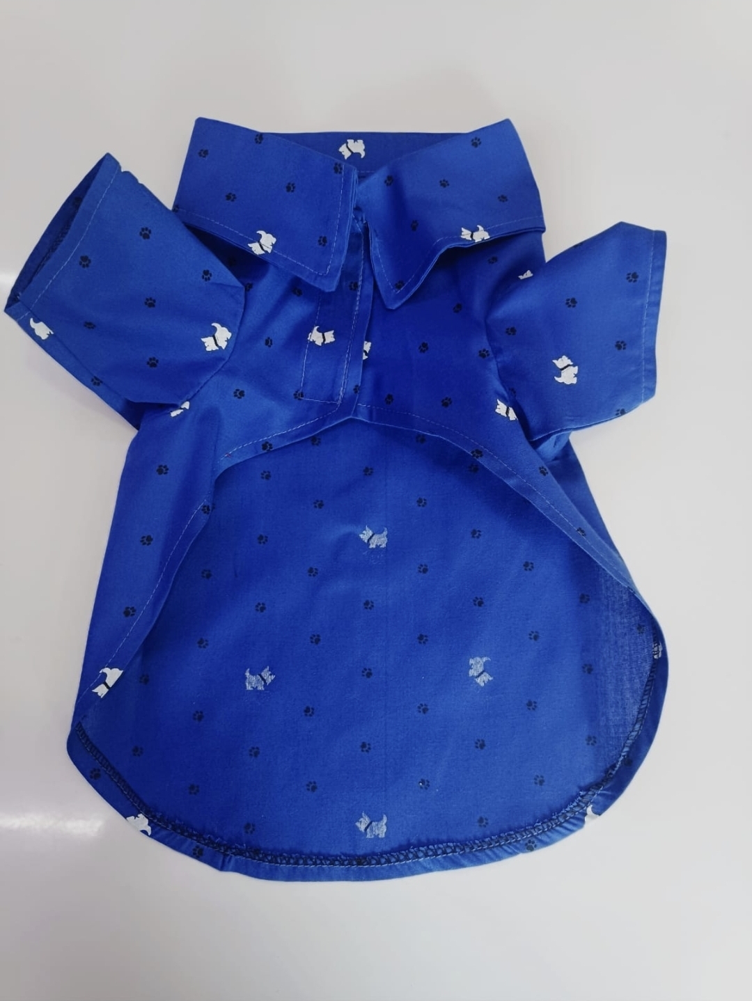 Camisa azul tela fresca estampada para mascota T4