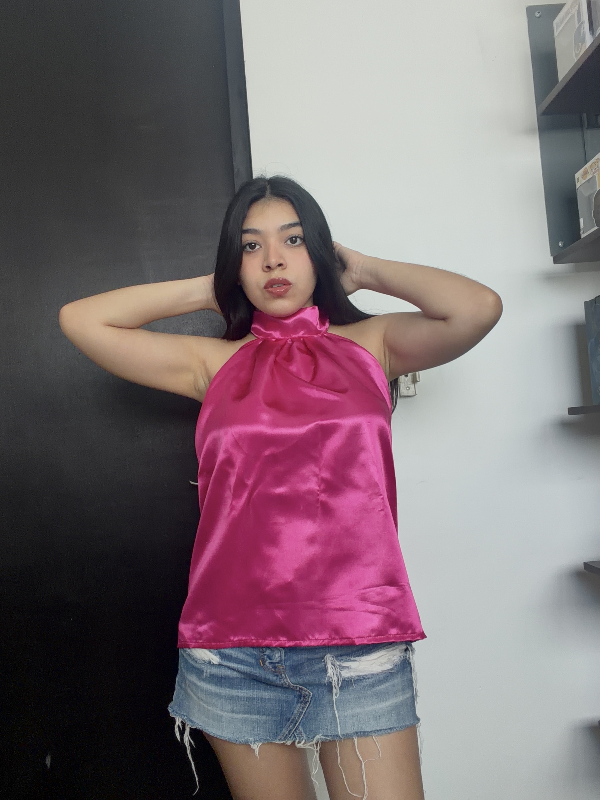Blusa cuello halter fucsia