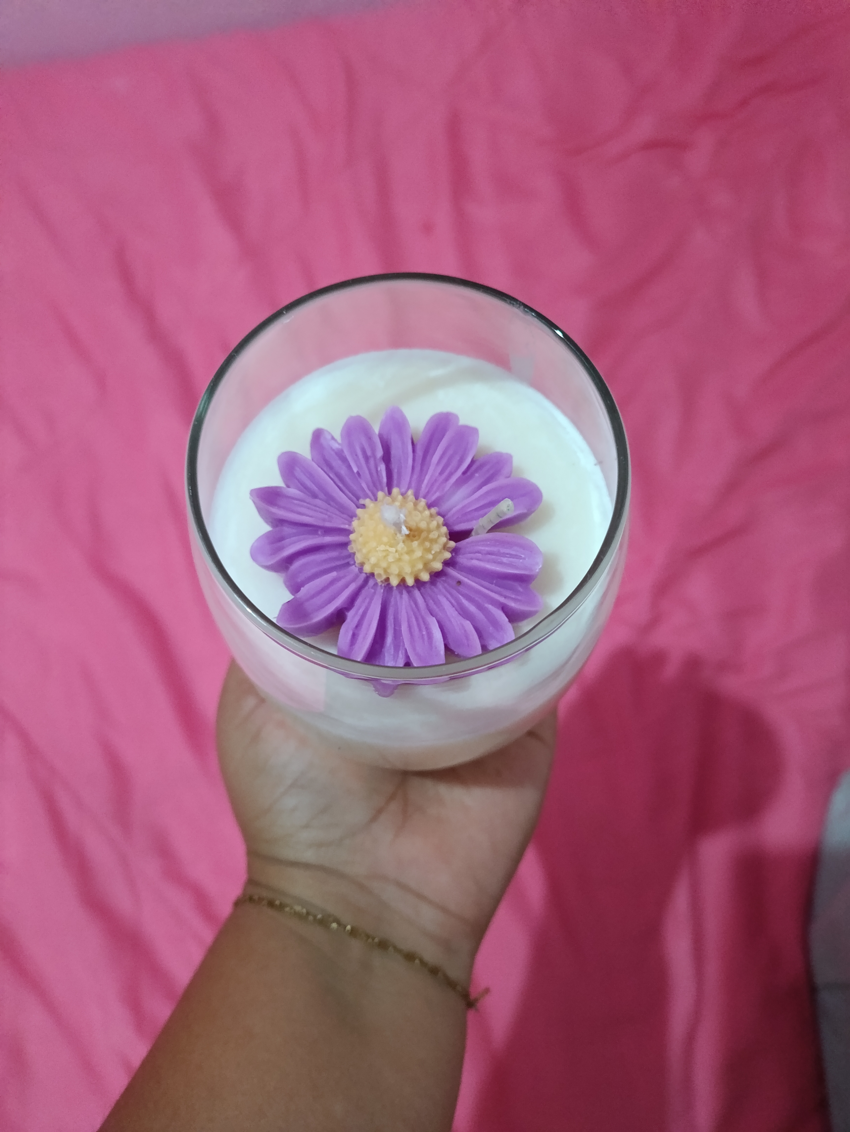 Vela aromática con margarita - Imagen 2